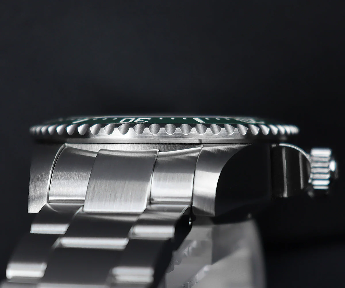 Cronos 44mm Sub Diver Watch L6009 - No Calendar - Image 17